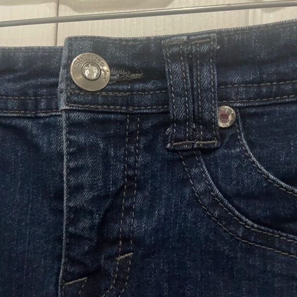 Style & co. Dark wash denim skirt embellishments on the buttons size 6 see pics​ - Picture 9 of 10